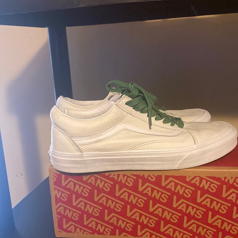 White with green leather shoes